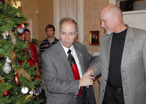 CU Holds Christmas Open House