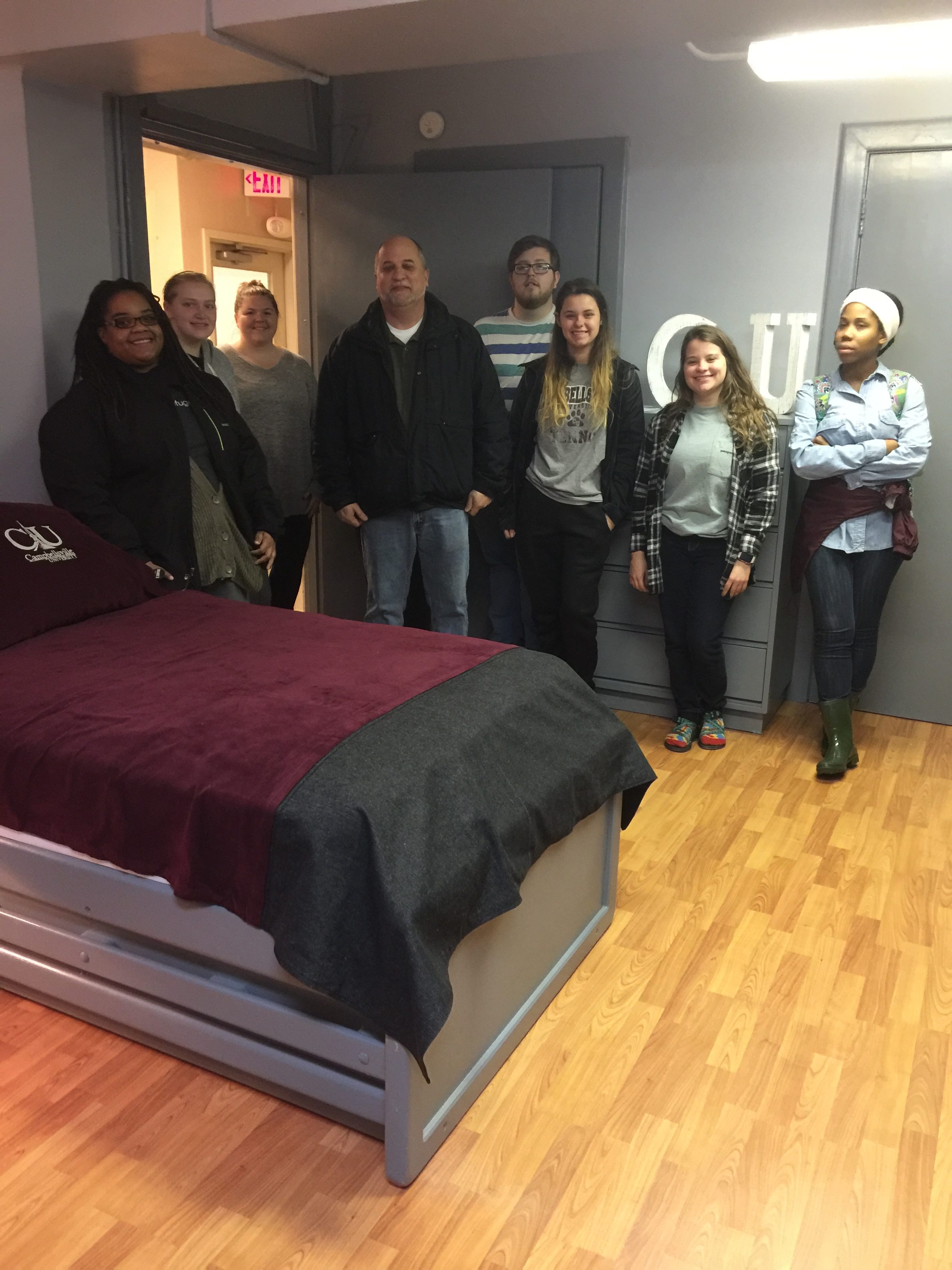 Campbellsville University Social Work Students And Faculty Serve