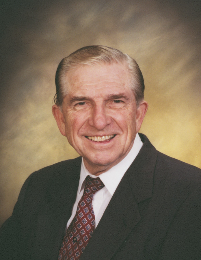 Dr. E. Bruce Heilman, Campbellsville University board member and alumnus, dies at 93 10