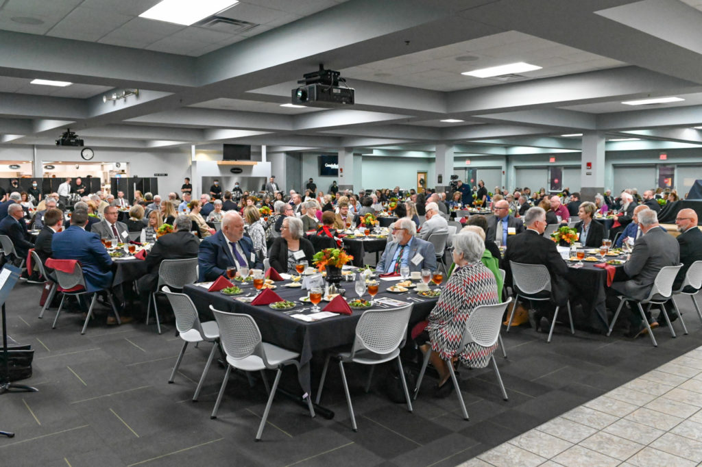 New President’s Club members recognized at dinner