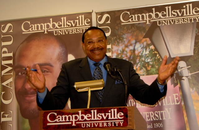 Al Cornish, Vice President for Norton Healthcare, was the guest speaker at theannual Campbellsville University Louisville Campus Graduate Celebration/Convocation held May 22, 2009.(CU photo by Linda Waggener)