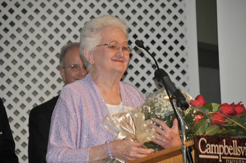 Anna Mary Byrdwell receives the Derby Rose Gala Award for Distinguished Service at the Derby Rose Gala. She worked with the Kentucky Baptist Woman’s Missionary Union until she retired in 2004. (Campbellsville University Photo by Linda M. Waggener)