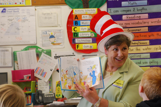 Dr. Brenda Priddy, dean of the Campbellsville University School of Education, was among those who read to children at Taylor County Elementary School. Thirty-eight CU students read to at least 930 TCES students at the Read Across America Day. (Campbellsville University Photo by Munkh-Amgalan Galsanjamts) 