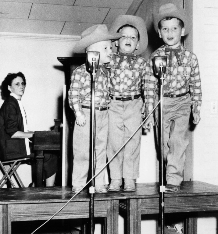 Larry Gatlin and the Gatlin Brother as  young children.