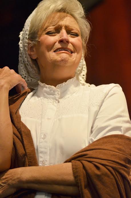 Jan Sapp of Campbellsville, a familiar actor on the CU stage, plays Yente, a matchmaker and busybody. (Central Kentucky News-Journal Photo by Calen McKinney)