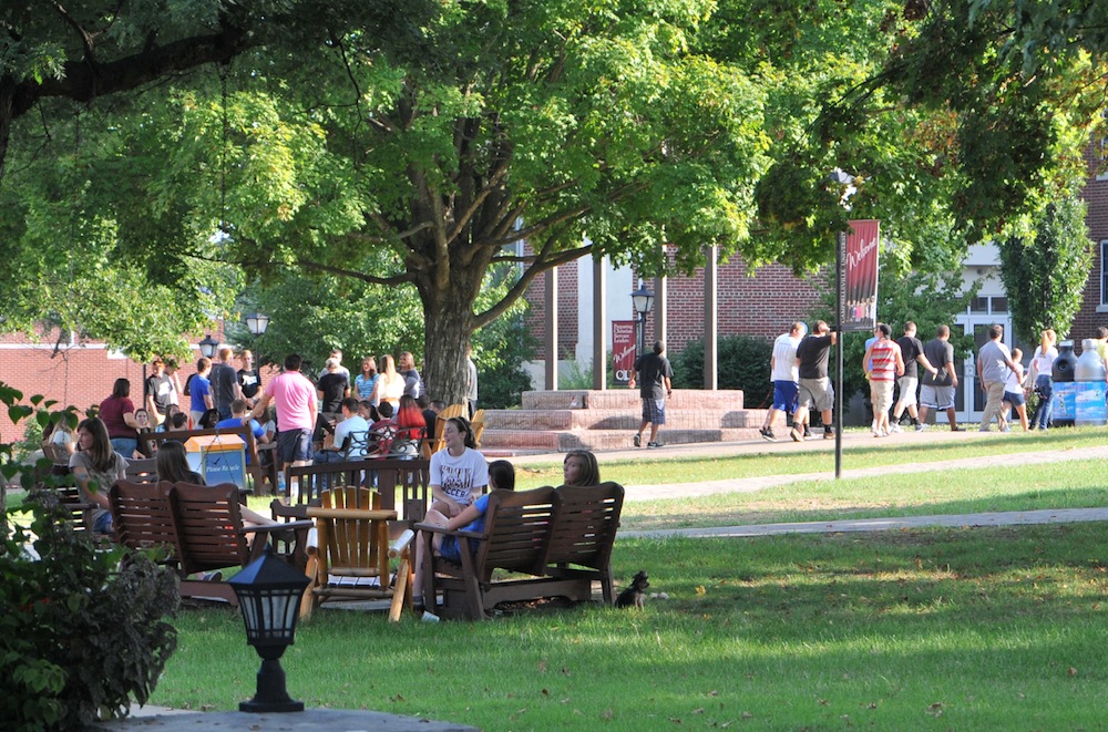 Campbellsville University’s campus is transformed with hundreds of students arriving over the weekend to begin the fall 2013-2014 semester. (Campbellsville University photo by Linda Waggener)