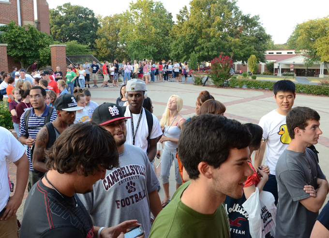 A large crowd waited in line to attend the Snack Attack in the Banquet Hall Aug. 31 during Welcome Week. (Campbellsville University Photo by Nara Amarsanaa)