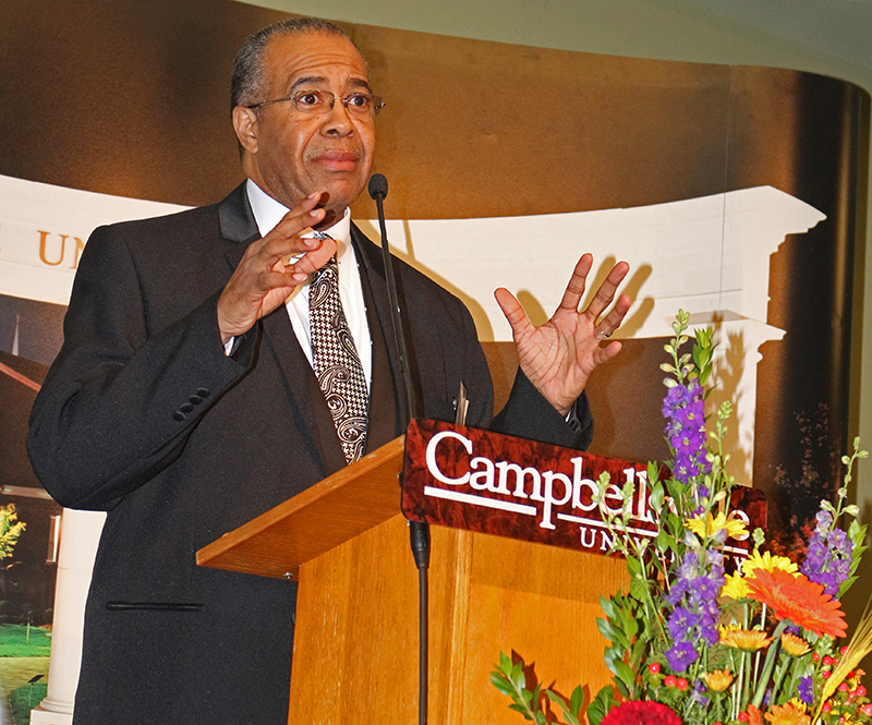 Speaking about “momentum” at the President’s Club Dinner was Dr. Joseph Owens, chair of Campbellsville University’s Board of Trustees and pastor of Shiloh Baptist Church in Lexington, Ky. (Campbellsville University Photo by Drew Tucker)