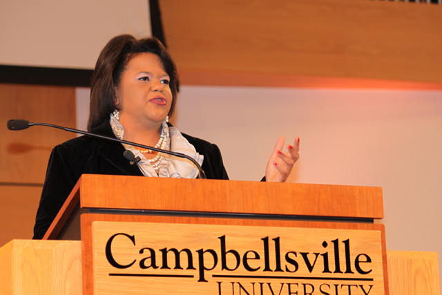Renee Shaw, a journalist with Kentucky Educational Television, speaks at Campbellsville University’s chapel service in Ransdell Chapel. (Campbellsville University Photo by Rachel DeCoursey)