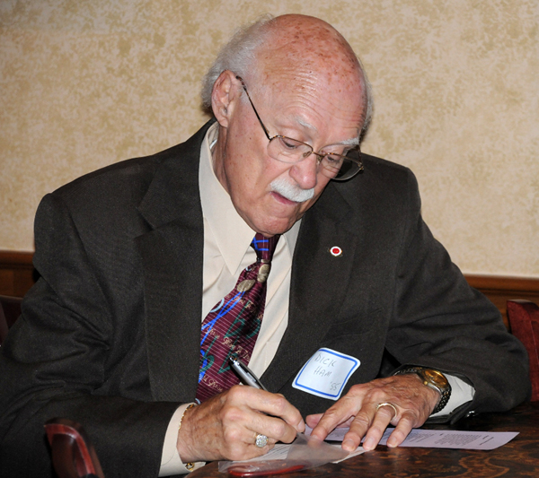 Dick Ham, a 1955 graduate of Campbellsville University from Richmond, fills out an alumni registration card at the inaugural meeting of the CU Bluegrass Alumni Chapter at deSha’s in downtown Lexington recently. (Campbellsville University Photo by Ashley Zsedenyi)