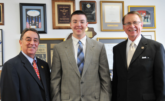 Micah Spicer, center, a senior from Wingo, Ky., is interning with Rep. Jody Richards (D- Bowling Green), right. Rep. Fred Nesler (D- Mayfield) helped Spicer get involved in politics. (Campbellsville University Photo by Christina Miller)