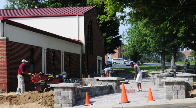 Construction is being completed on Montgomery Library to make a new outdoor patio area and commons area/coffee shop inside. (Campbellsville University Photo by Christina L. Kern)