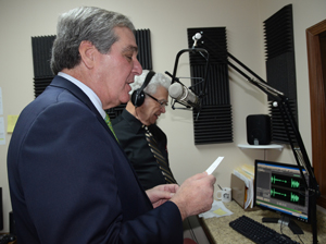  Lt. Gov. Jerry Abramson completes a station ID for WLCU 88.7 FM, CU's radio station,  with Jim Wooley, director of broadcast  services. (Campbellsville University Photo  by Joan C. McKinney)